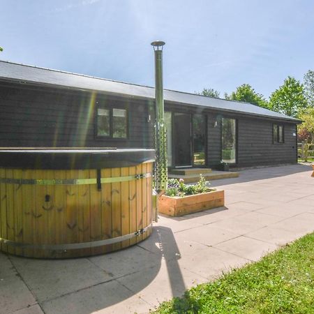 The Piglets Villa Woodbridge Eksteriør bilde